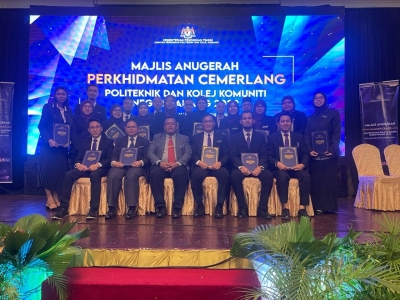 MAJLIS ANUGERAH PERKHIDMATAN CEMERLANG POLYCC NEGERI PAHANG TAHUN 2022